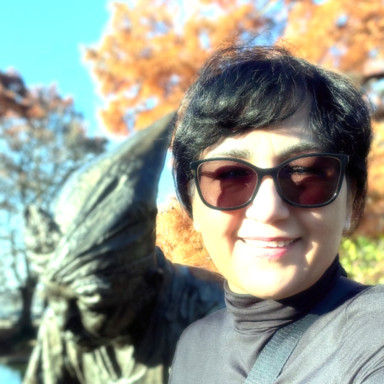 Zohreh Safariforushani